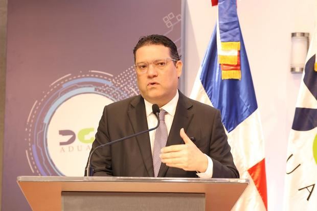 Yayo Sanz Lovatón