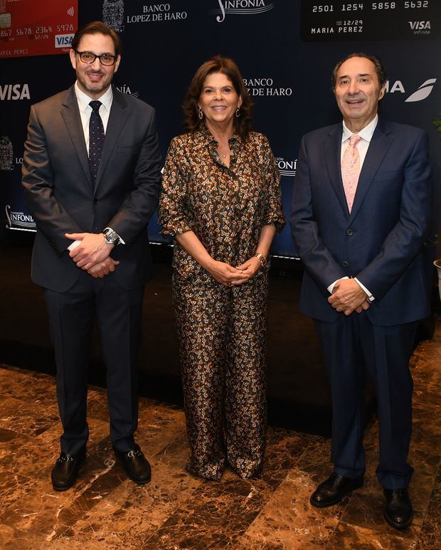 ILan Dabara, Vilma Bisonó y Martin Piniella.