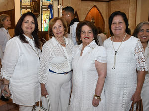 Raysa Delgado, Tatiana De Fernández, Gloria de Selman y Francisca Román.