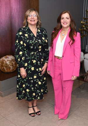 Zaide Alba y Vivian Acra.