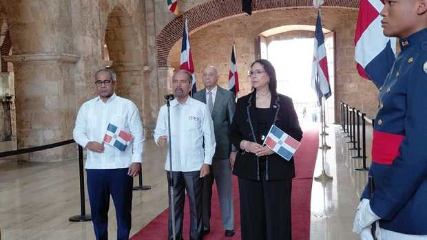 Juan Pablo Uribe, ofrece el discurso central del acto.