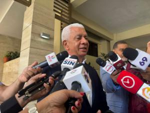 Senador Ricardo de los Santos alerta sobre contaminación en la Presa de Hatillo