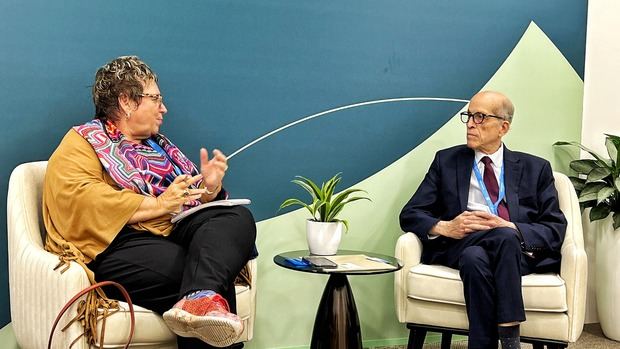 Gerry Eijkemans, directora del Departamento de Determinantes Sociales y Ambientales para la Equidad en Salud y Max Puig, Vicepresidente ejecutivo del CNCCMDL.

