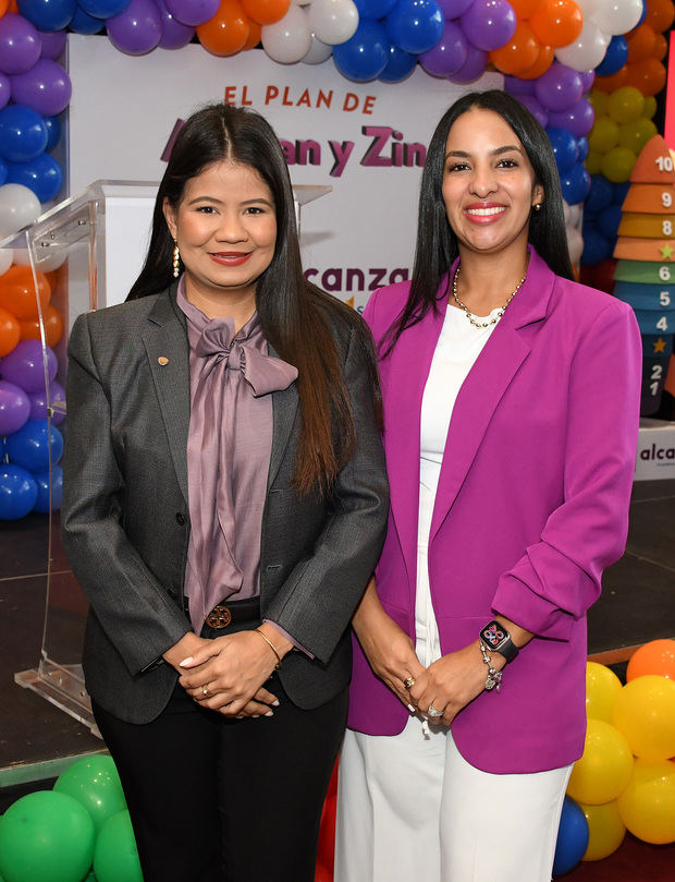 Johanna Castillo y Fabiola Roa.