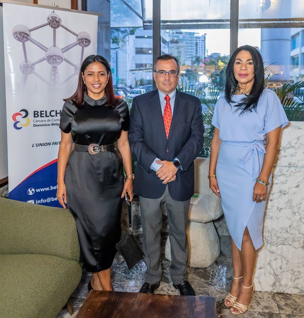  Leticia Sánchez, Pablo Torres e Ysabel Reyes.