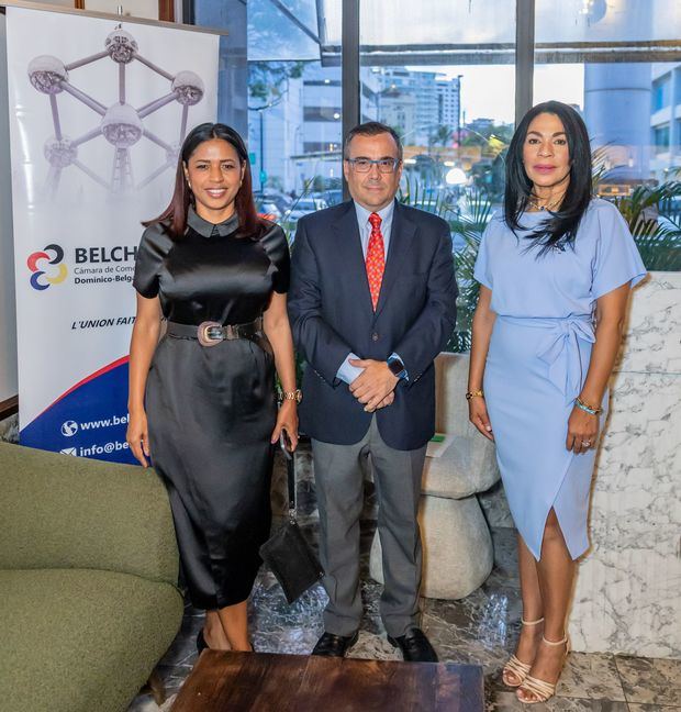  Leticia Sánchez, Pablo Torres e Ysabel Reyes.