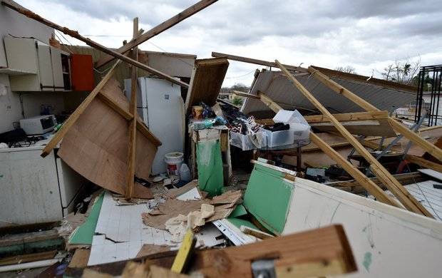 Destrucción de huracanes en Puerto Rico. 