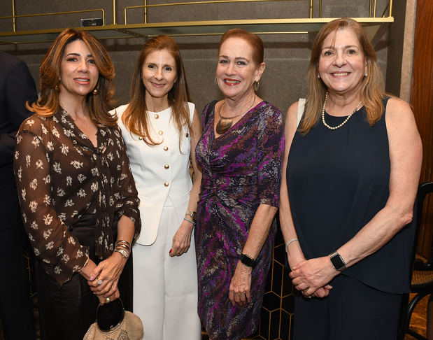 Gina Capano, Rocío Armenteros, Agnes Cishek y Margarita Rodríguez.