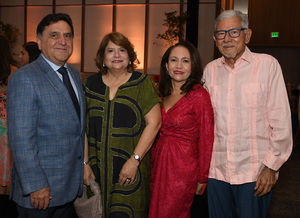  Alfredo Marranzini, Migdalia de Marranzini, Evelin Marcelino y Luis Nadal.