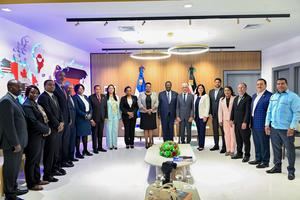 Presidente del Senado expresa preocupación por crisis migratoria en Haití en reunión con primer ministro de Kenia