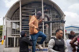 MIgración deporta a 1,289 haitianos indocumentados