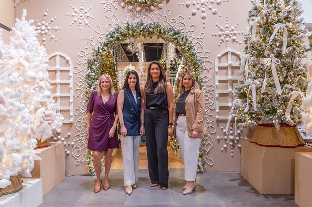 Jacqueline Martinez, Maria Herrera, Paola Collado y Karla Almonte.