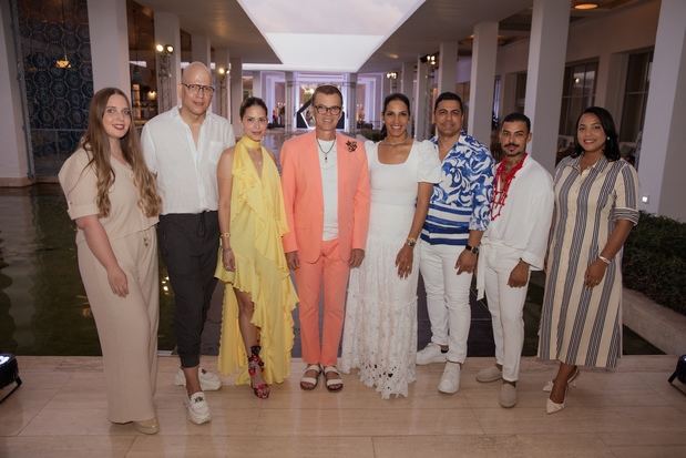 Andrea Torres, Manuel Febrillet, Veronica Diaz, Socrates McKinney, Michelle Reynoso, Wilson Alcequiez, Joel Reyes y Heinicy Santana.