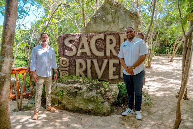 Emmanuel Gilbert y Héctor Ureña ejecutivos de Bavaro Adventure Park