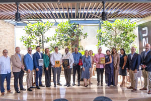 Premiación anual de Dealers 2026: Reid & Compañía y Autocamiones celebraron por todo lo alto