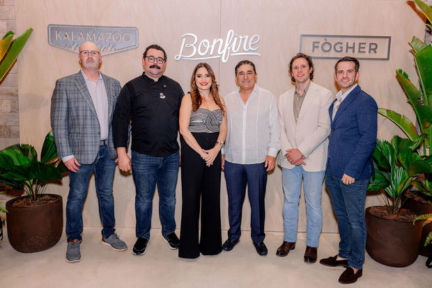 Ryan Bloom, Alberto Morel, Altagracia Isa, Ricardo Subero, Stefan Marchant y Carlos Mateos