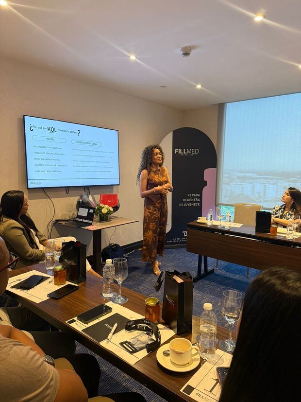 Dra. Gerdica de los Santos imparte talleres avanzados de medicina estética en el país