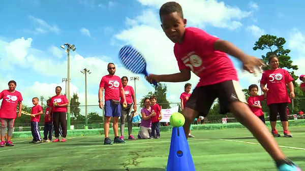 Niños demuestran habilidades en Primera Experiencia rumbo a Olimpiadas Especiales