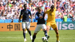 Francia derrotó 2-1 a Australia en debut del videoarbitraje