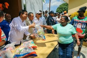 Gabinete de Política Social lleva jornada social a San Cristóbal.