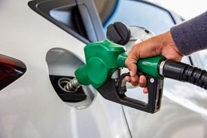 Bajan gas propano, gasolinas, premium regular y Fuel Oil