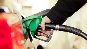 Precios de combustibles siguen con alzas y bajas