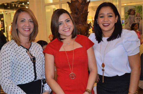 Wendy Rodríguez, Erika Trinidad y Alexandra Monil