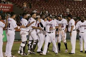 Gigantes vencen a las Águilas