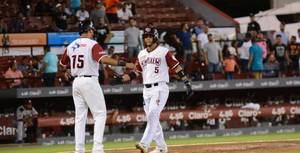 Gigantes vencen a Leones, a tres partidos del liderato en béisbol dominicano
 