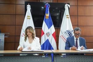 Ministerio de Trabajo y Supérate firman convenio que beneficiará a 35 mil jóvenes vulnerables