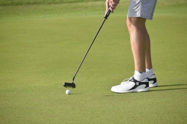 Fedogolf capacita damas golfistas en taller sobre nuevas reglas.