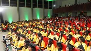 Con casi seis décadas de historia, la Universidad Nacional Pedro Henríquez Ureña cuenta con una amplia oferta académica de grado, postgrado y educa-ción continuada.