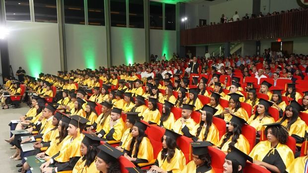 Con casi seis décadas de historia, la Universidad Nacional Pedro Henríquez Ureña cuenta con una amplia oferta académica de grado, postgrado y educa-ción continuada.