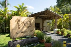 El centro de formación está localizado en el Complejo Ecoturístico Río Blanco.