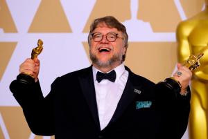 Del Toro pone un broche de oro a la fantasía de 