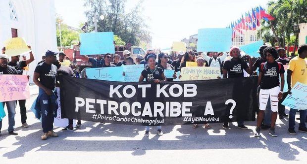 Un juez de Haití ordena comparecer a siete ex altos cargos por el caso Petrocaribe