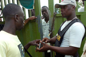 Abinader promete detener la entrada al país de haitianos indocumentados
 