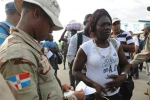Denuncian violación a DDHH de haitianos durante repatriación