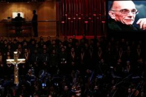 Diez mil músicos se unen en homenaje póstumo a venezolano José Antonio Abreu