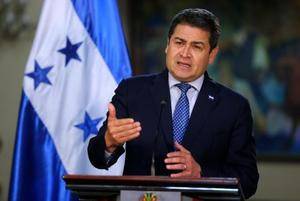 Hernández firma segundo acuerdo con OEA para aceptar resultados de elecciones