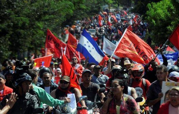 Honduras vive momentos de mucha tensión protestas callejeras contra un supuesto fraude.