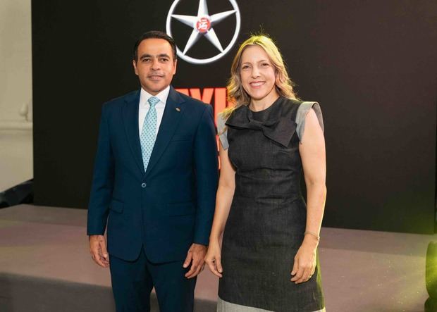 Hugo Villanueva e Iderlyn Soto.