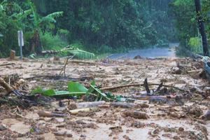 El hurac&#225;n Fiona causa fuertes lluvias y vientos en Rep&#250;blica Dominicana