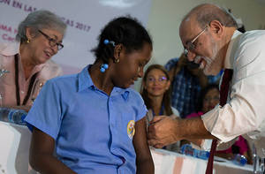 Más de 110,000 niñas de entre 9 y 10 años recibirán segunda vacuna contra VPH 