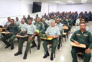 INTRANT capacita a 105 agentes de DIGESETT en el uso de cascos homologados para motociclistas