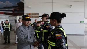 Activan policía migratoria en principal aeropuerto de Venezuela