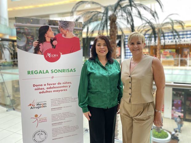 Keren Cirineo, encargada de eventos de Ágora Mall junto a la Fundación Abriendo Camino.