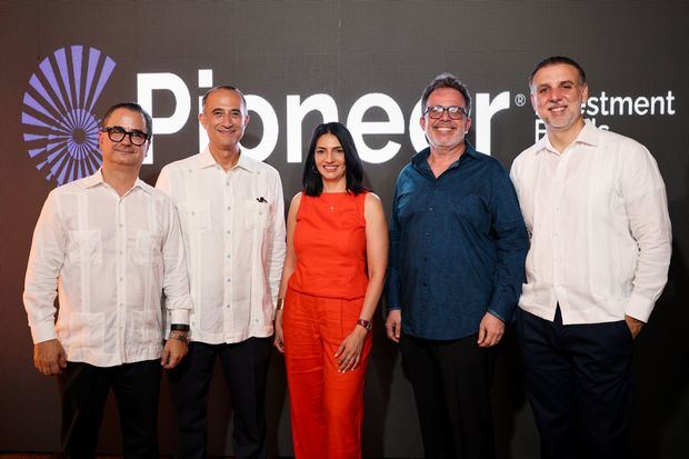 José Diez, Héctor Garrido, Maribel Pérez, Luis Rodríguez Y Yamil Isaías.