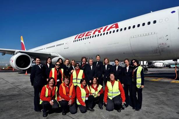 El vuelo de Iberia IB6501 de Madrid a Santo Domingo de hoy día 8 de marzo, ha estado atendido en su totalidad por mujeres