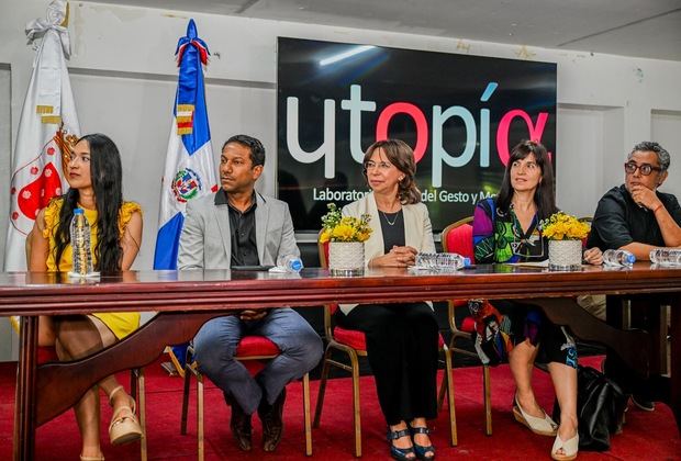 Festival Teatrapo 2025: Arte y Cultura en Santiago.